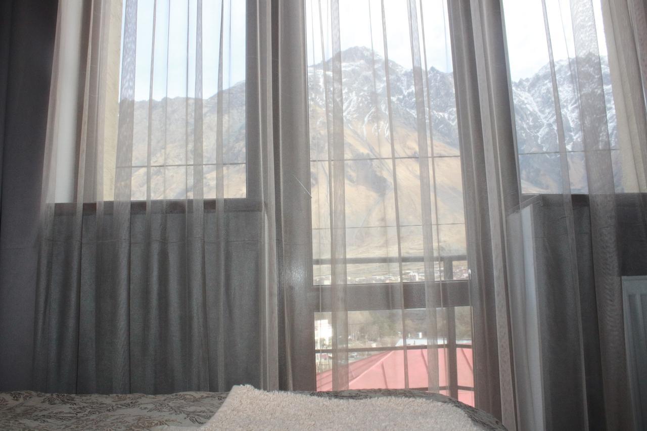 Hotel Gergeti Kasbegi Buitenkant foto